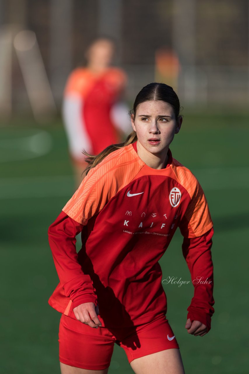 Bild 152 - wBJ VfL Pinneberg2 - Eimsbuttler TV 3 : Ergebnis: 5:0